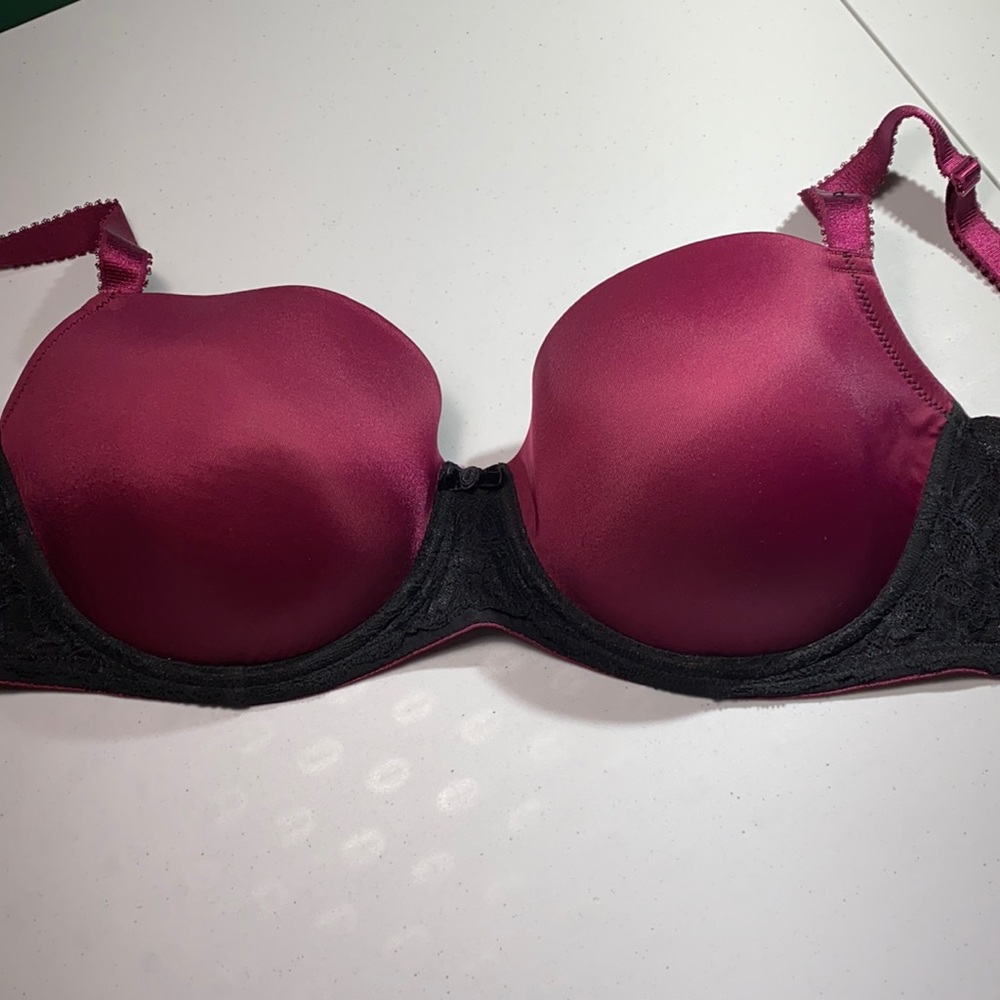NWOT Voglio WINE/BLK Demi Cup, 40DD.  *P1018